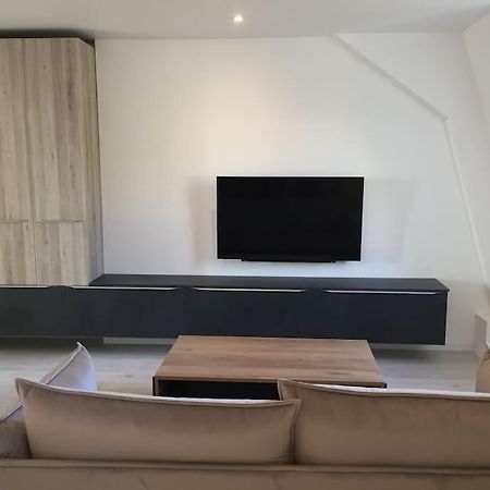 Rodez - Superbe Appartement Neuf Avec Vue Kültér fotó